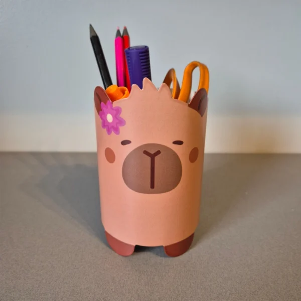 Porta-Caneta Capivara Tina 13,5 cm – Aço Colorido