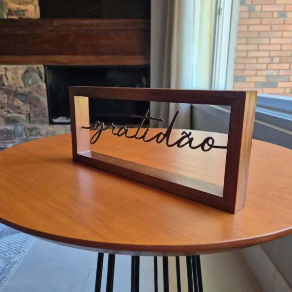 Enfeite Decorativo Gratidão – Base Pinus Marrom Fosco - Imagem 5